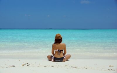 Tomar el sol e ir a la playa tras una cirugía estética